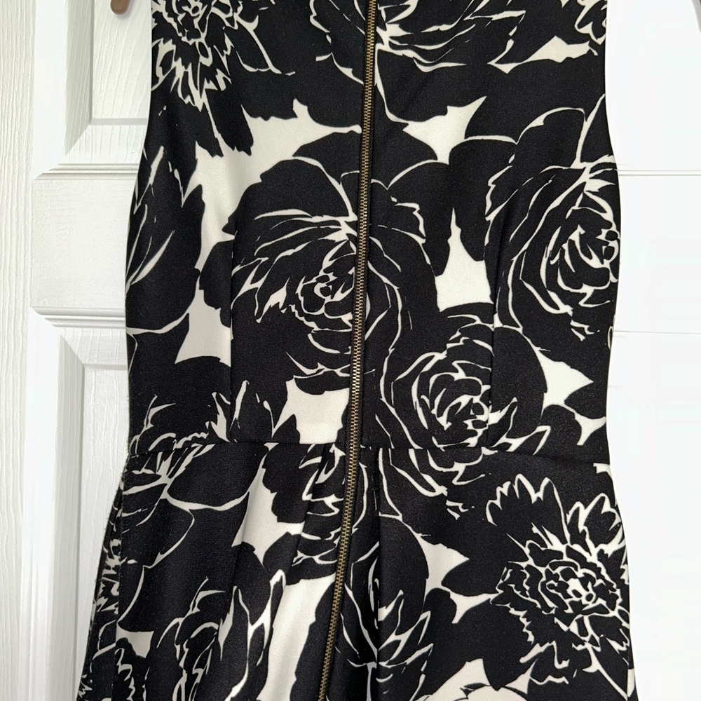 NWOT just Taylor sleeveless dress - Picture 2 of 6